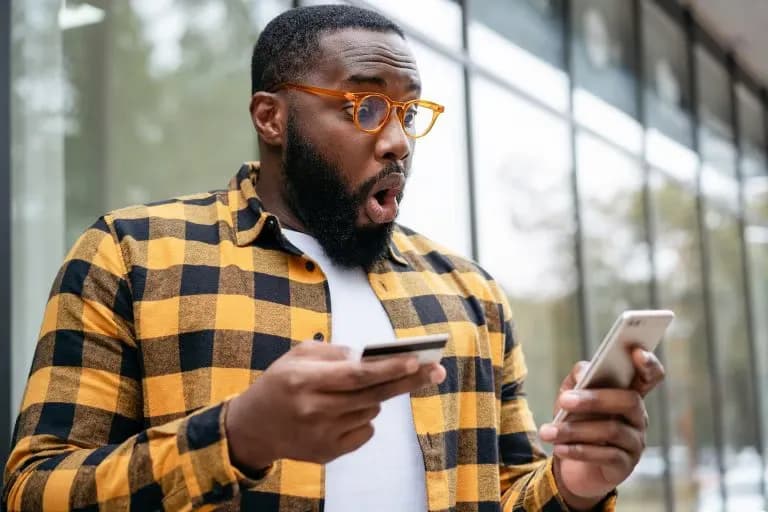 phoneholding human
